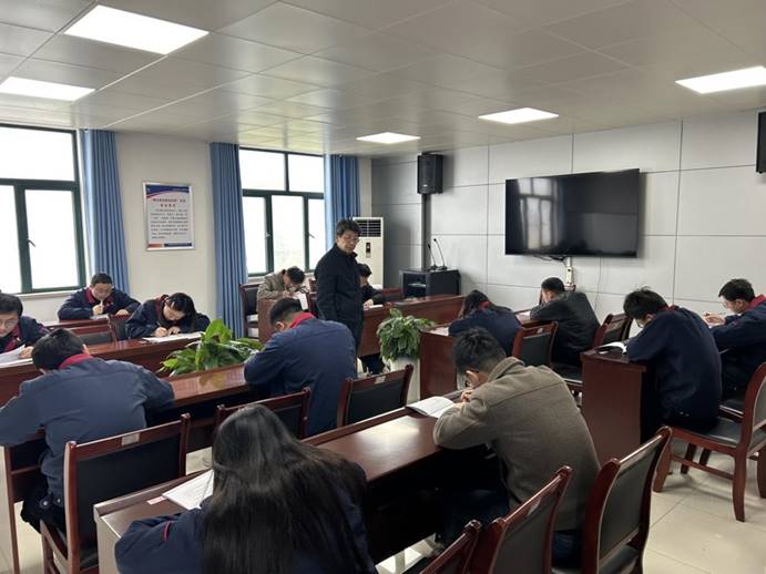 建材公司、檢測(cè)公司聯(lián)合開展管理人員業(yè)務(wù)提升考試